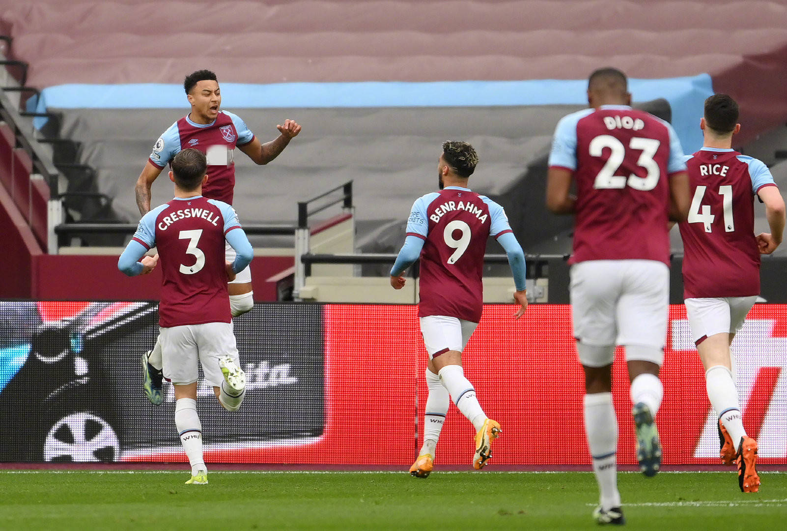 季首次在客 季首次在客